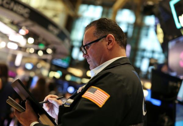 Un opérateur à la Bourse de New York le 7 août 2025