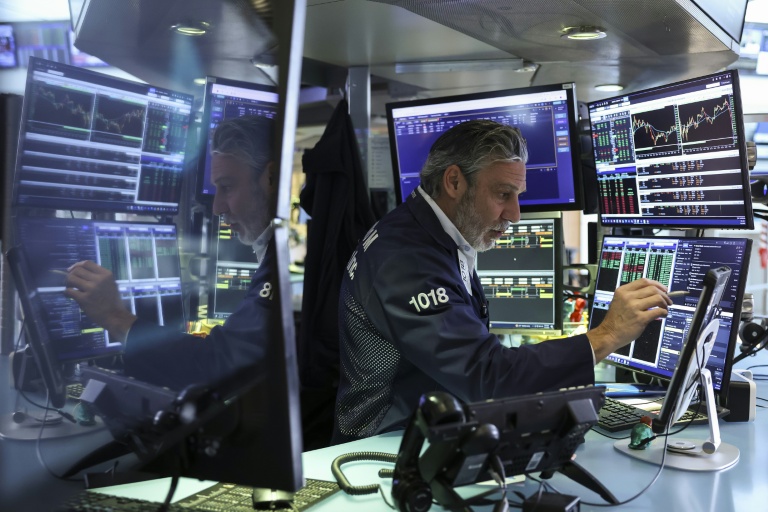 Un opérateur à la Bourse de New York, le 5 décembre 2025