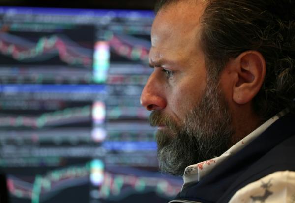 Un opérateur à la Bourse de New York le 10 décembre 2025