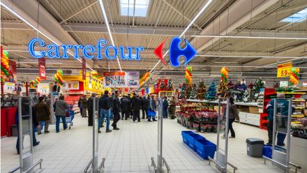 Carrefour sous pression après une dégradation de Jefferies