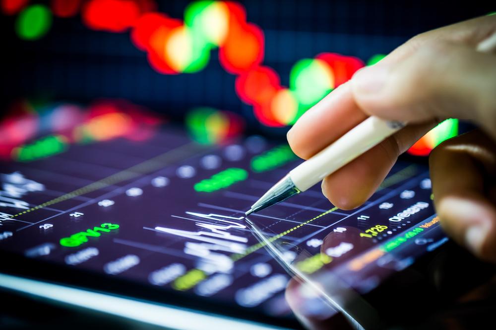 Le CAC 40 et l’Europe dans le calme avant la hausse effective des droits de douane