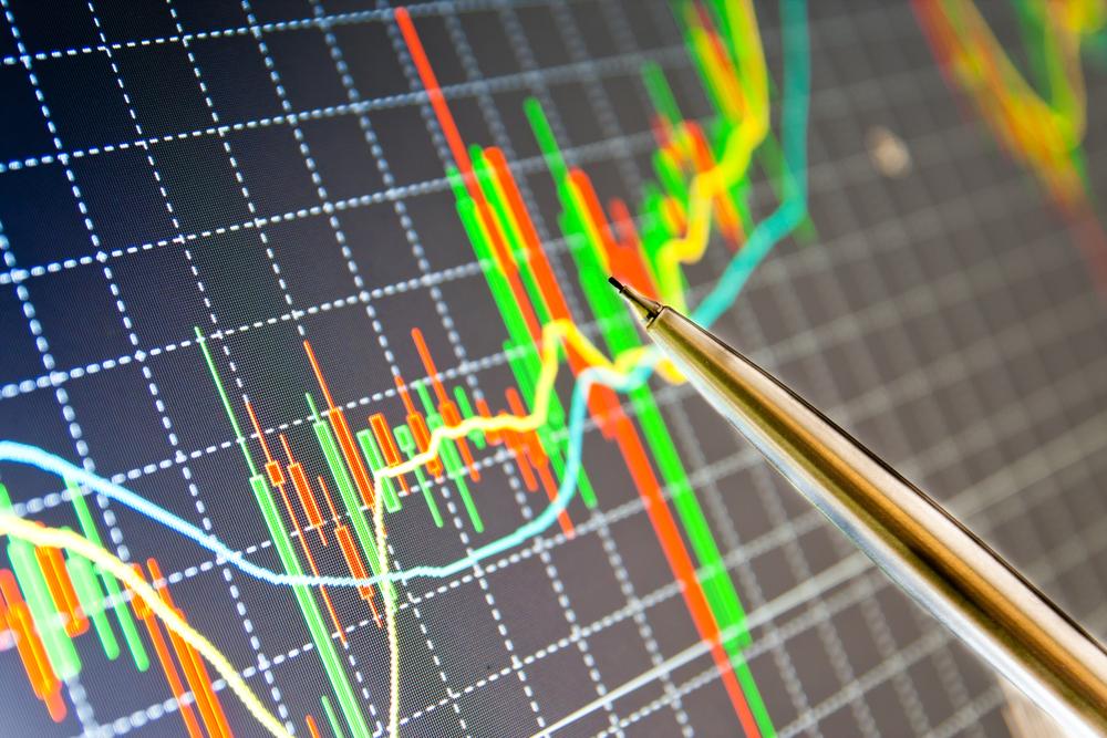 Progression des indices européens, la Banque d'Angleterre abaisse son taux directeur