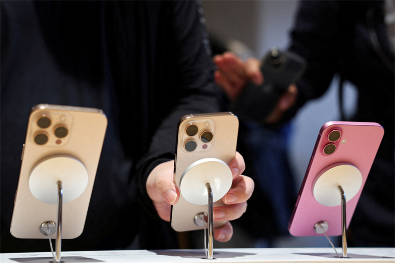 Apple : départ du directeur des opérations !