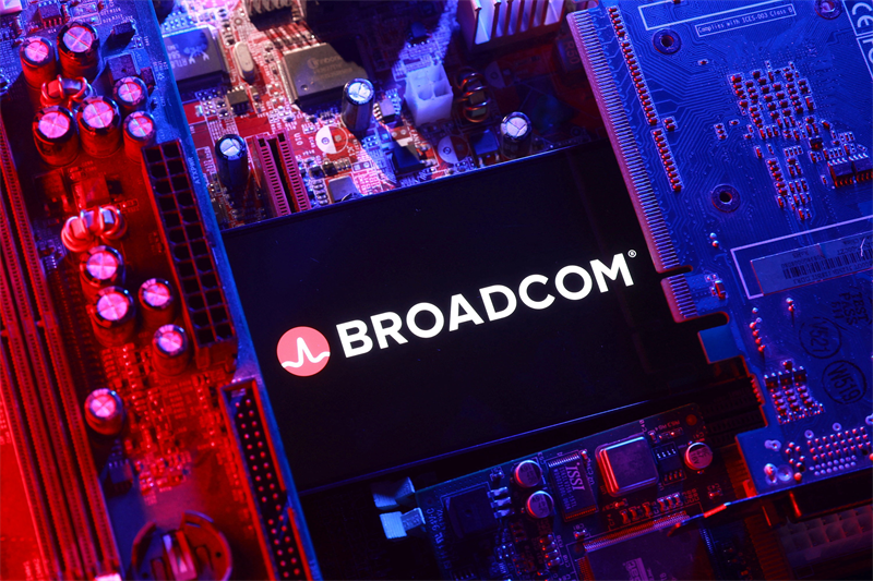 Broadcom, la "Huitième Magnifique" !