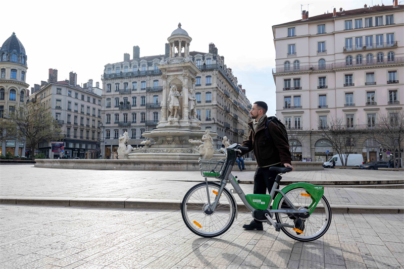 Crédit Agricole Immobilier : pose de la première pierre d'Atlaseo