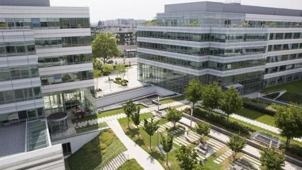 Dassault Systèmes abaisse ses prévisions de chiffre d'affaires annuel