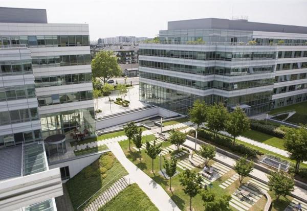 Dassault Systèmes place avec succès 1 milliard d'euros d'obligations et refinance sa ligne de crédit revolving