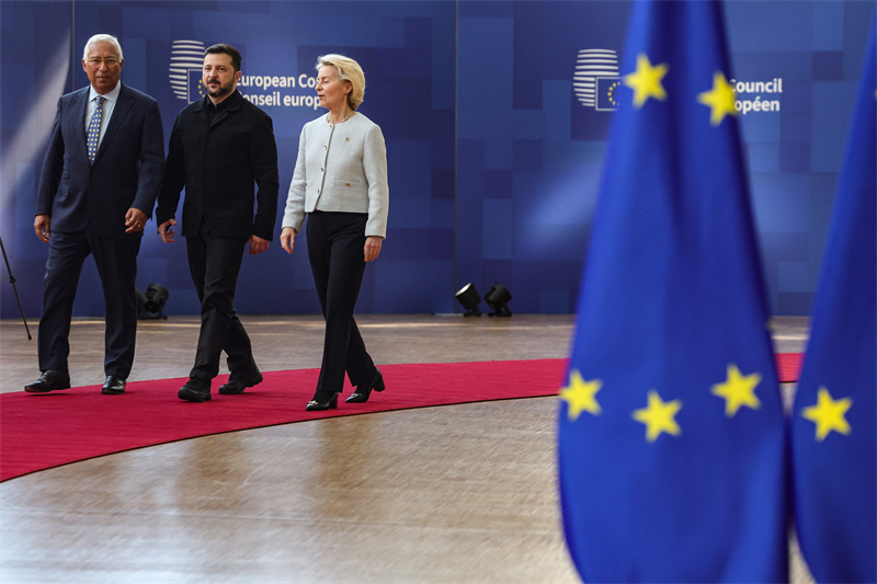 Défense : l'Ukraine devrait acquérir des systèmes antimissiles avec la prochaine tranche du prêt de l'UE