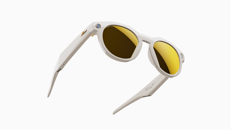 EssilorLuxottica : bondit, Meta détiendrait 3% du capital