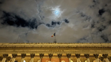 EuropaCorp réduit ses pertes sur l'exercice 2025/2026