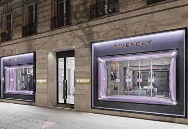 Giorgio Armani désigne LVMH, Essilor et L'Oréal comme acquéreurs privilégiés d'une participation dans le groupe de luxe