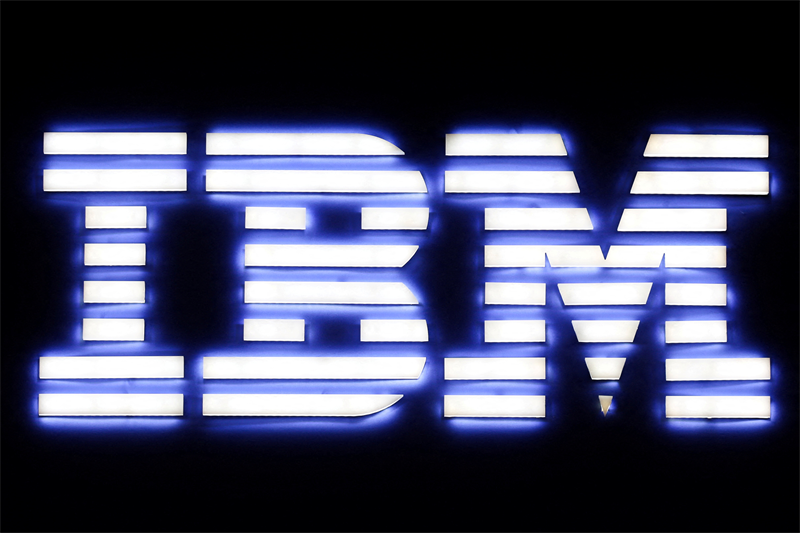 IBM abaisse ses prévisions financières