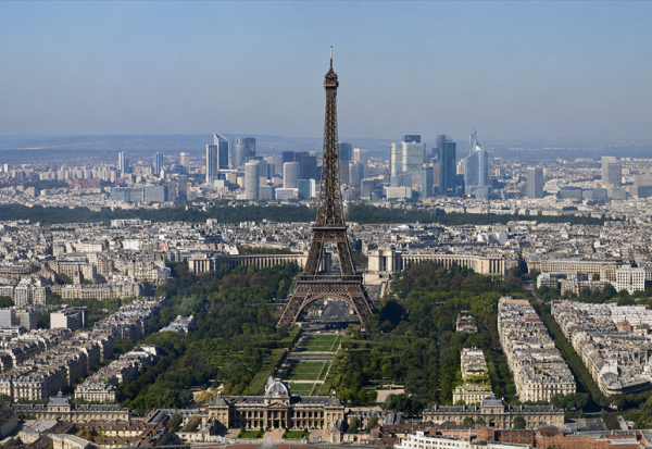 JCDecaux lance une offre média d'exception pour le grand retour de Céline Dion à Paris