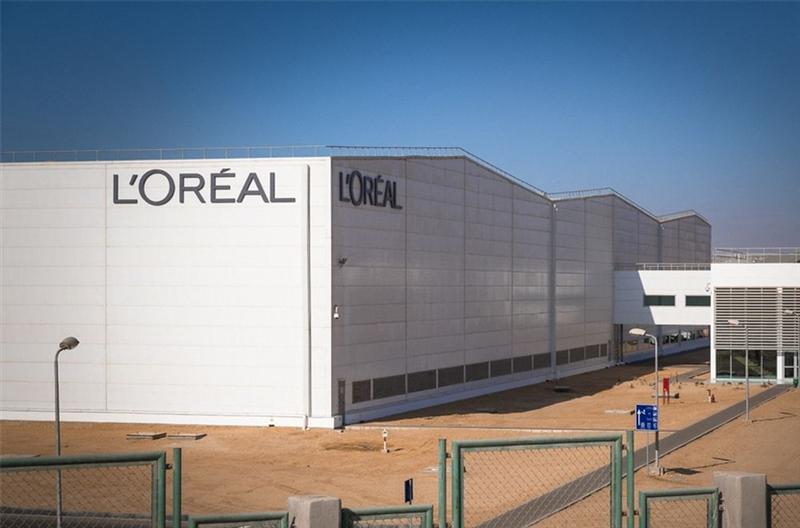 L'Oréal : grimpe, Puig et Estee Lauder discutent fusion