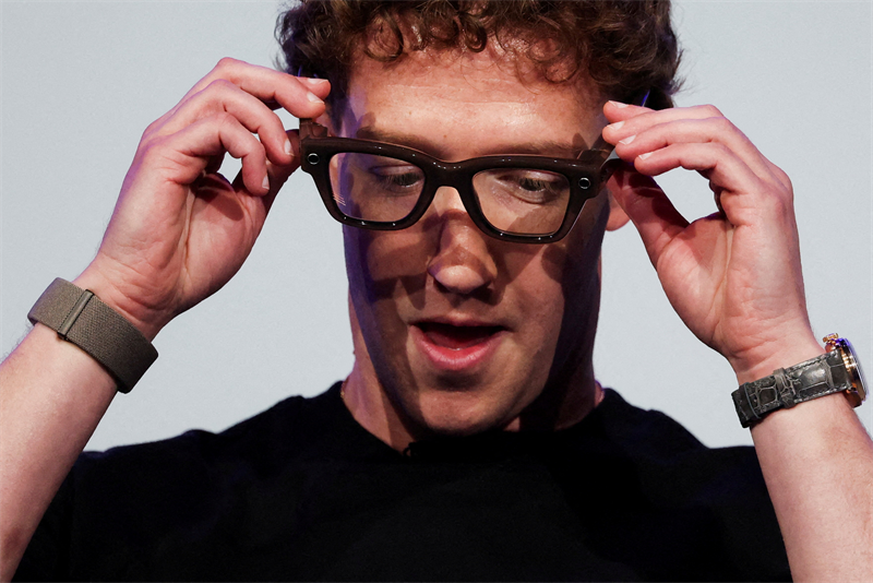 Meta : un Zuckerberg virtuel pour s'adresser aux troupes