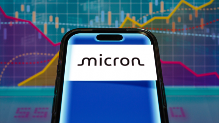 Micron Technology : flambe, va finalement investir 250 milliards de dollars aux États-Unis