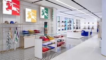 Moncler aurait des vues sur Burberry