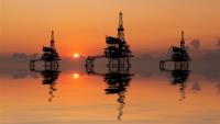 Pétrole : le baril se maintient sous les 80 dollars