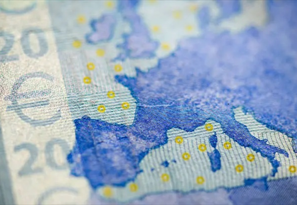 Plus faible croissance de l'économie de la zone euro depuis neuf mois en mars (indices PMI S&P) !