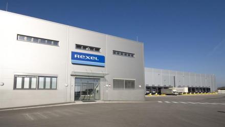 Rexel présente des ventes de 4.825 ME au T1 2025, en hausse de +1,4% à jours constants, de retour en territoire positif