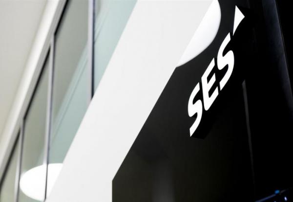 SES et Abra Group lancent une connectivité en vol multi-orbite