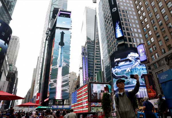 SpaceX cote 150$ lors des premiers échanges sur le Nasdaq