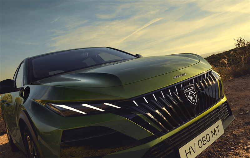 Stellantis : accélère, pourrait produire des VE au Canada avec Leapmotor