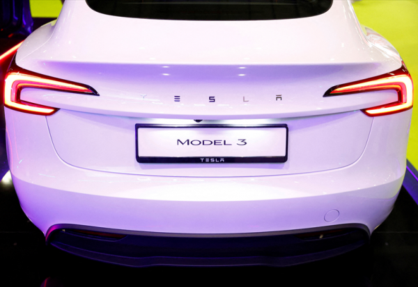 Tesla : autonome, vraiment ?