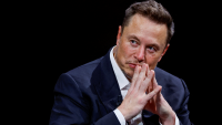 Tesla s'enflamme au plus haut historique à Wall Street, Musk acquiert pour 1 Md$ d'actions