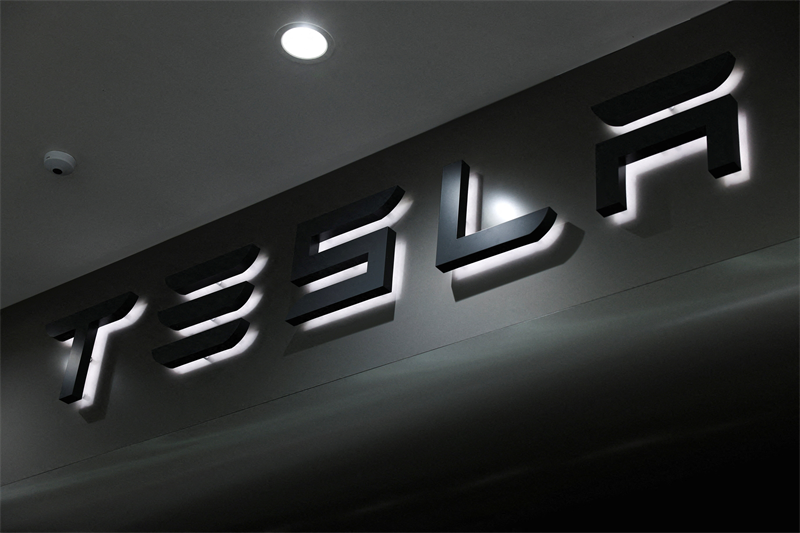 Tesla sanctionné à Wall Street, malgré un free cash flow positif