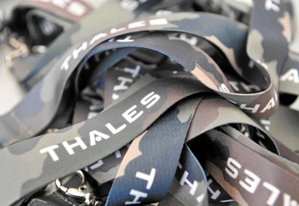 Thales et Leonardo inaugurent la Space Smart Factory en Italie
