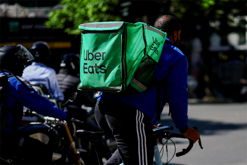 Uber offre 14,8 milliards de dollars pour racheter Delivery Hero