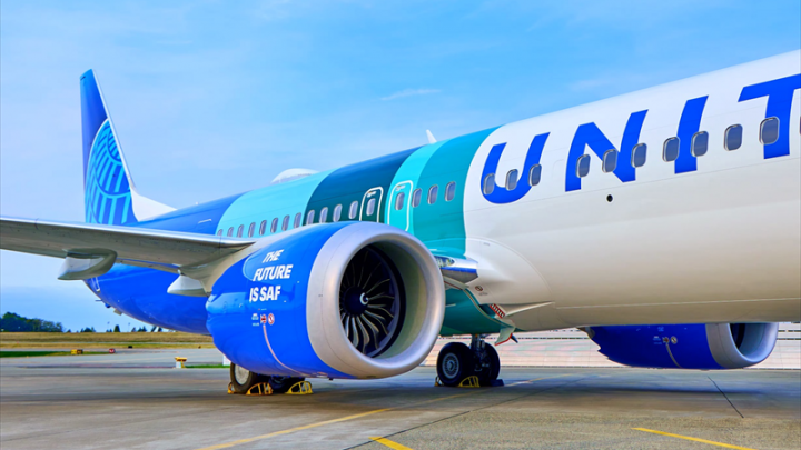 United Airlines : les problèmes à répétition de l'aéroport de Newark pèsent sur les bénéfices