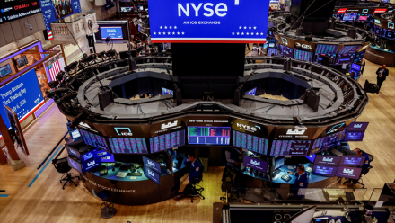 Wall Street en ordre dispersé, alors que le Nasdaq ouvre en forte baisse