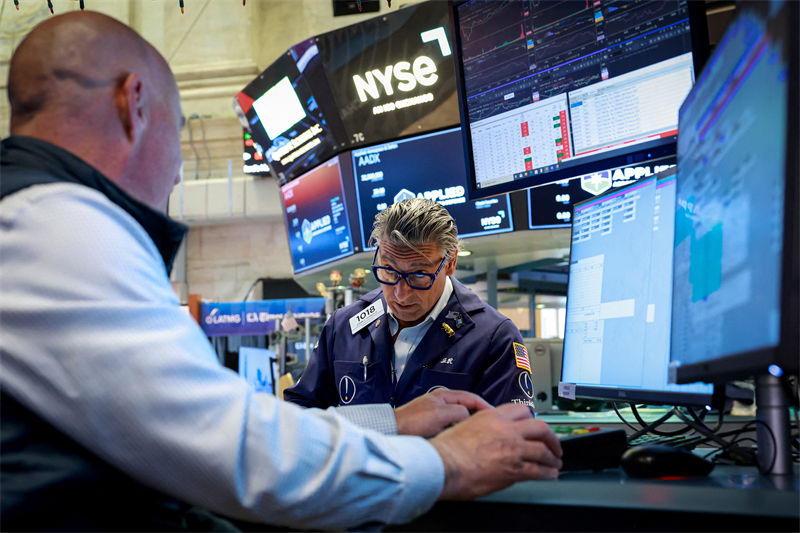 Wall Street : le Nasdaq s'enfonce avec SpaceX et Alphabet