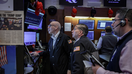 Wall Street : léger sursaut avec les espoirs d'apaisement au Moyen-Orient