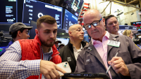 Wall Street : nouveaux records, avec Alphabet et Tesla