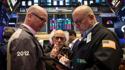 Wall Street persiste dans le vert malgré le 'shutdown'