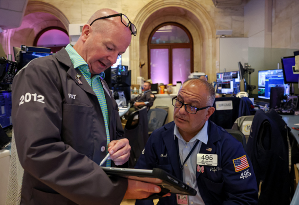 Wall Street : record pour le Nasdaq, déclin pour le Dow Jones