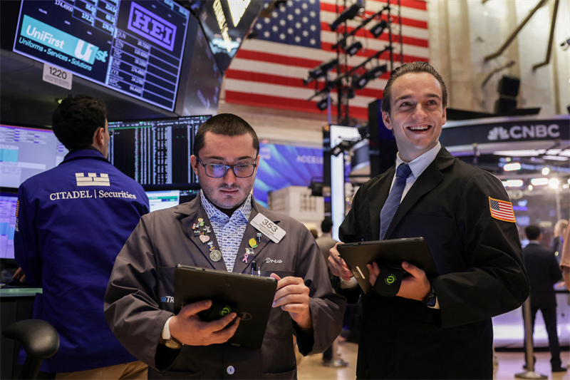 Wall Street remonte en flèche, avec les espoirs de baisse des taux