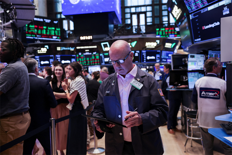 Wall Street revient au contact de ses sommets !