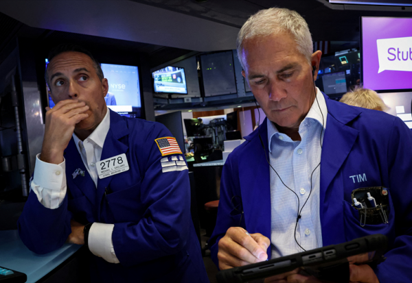 Wall Street : timide hausse avant les Minutes de la Fed