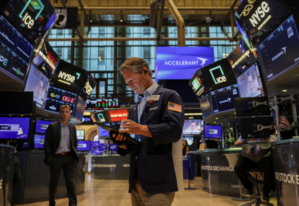 Wall Street : Uber et 'McDo' grimpent, AMD et Disney souffrent