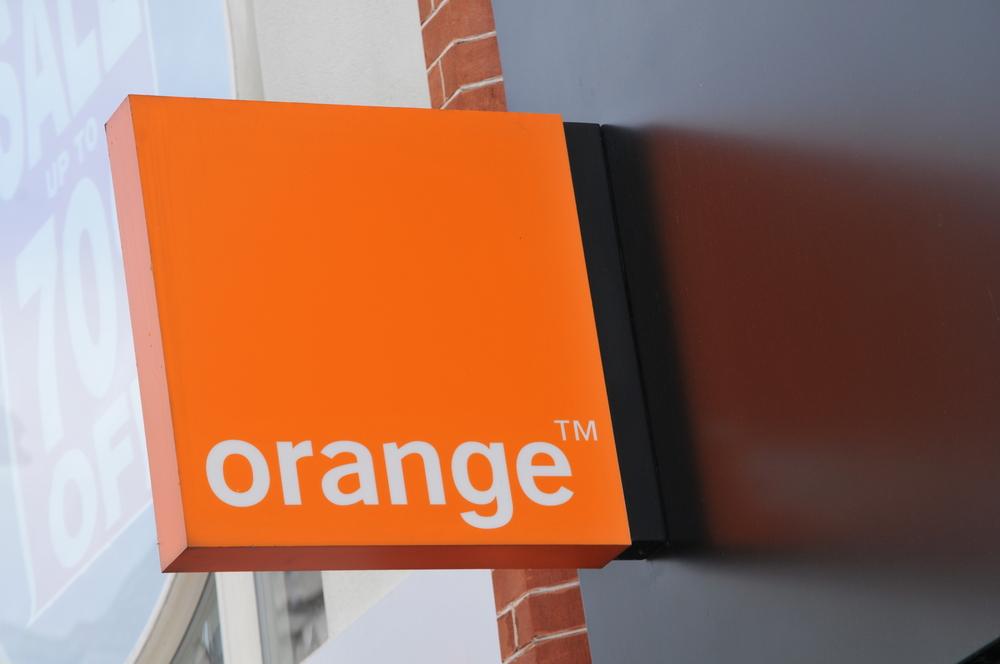 Orange au beau fixe après un semestre solide