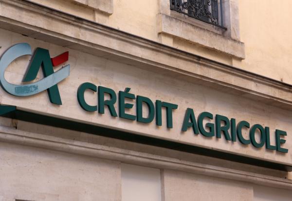 Orange et Crédit Agricole s'intéressent à Mythos