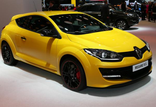 Renault lance cleveR insights avec ses partenaires de la Software République