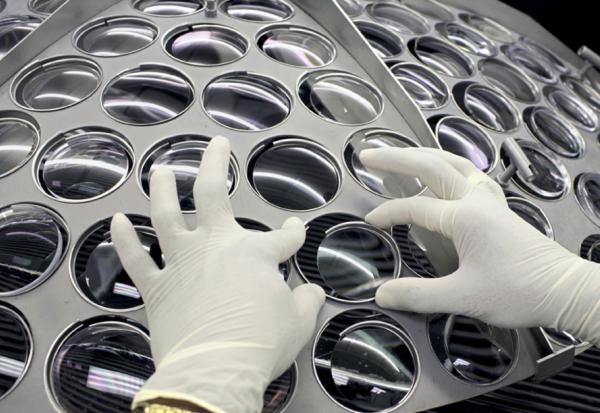 S&P Global relève sa note de crédit sur EssilorLuxottica