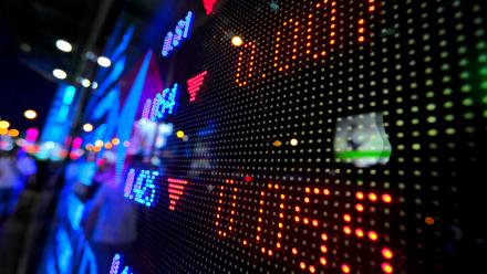 SpaceX signe des débuts boursiers solides grâce à Starlink et à l'intelligence artificielle